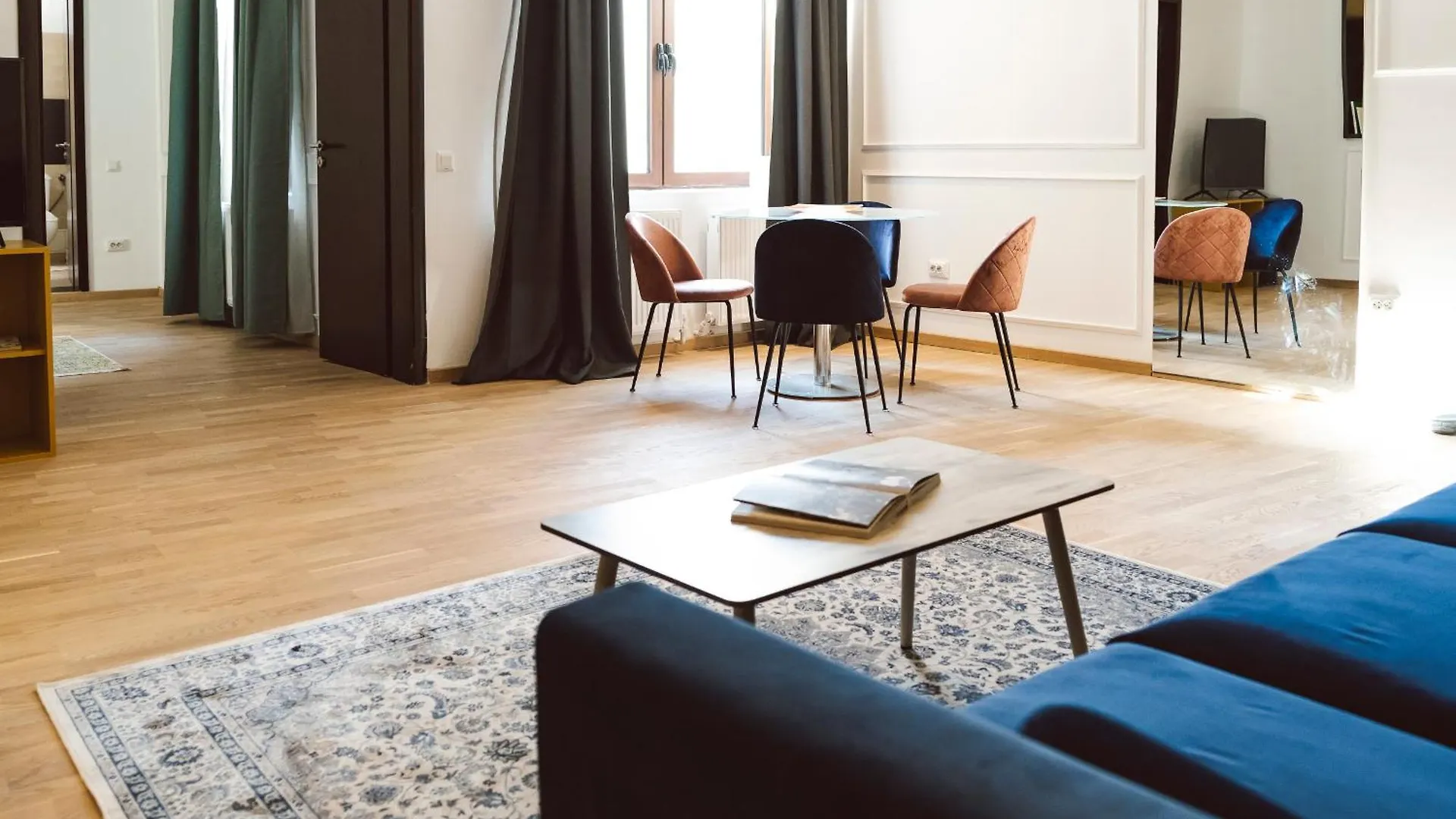 Gala Apartment Athenaeum - Amazing Architecture Bucarest